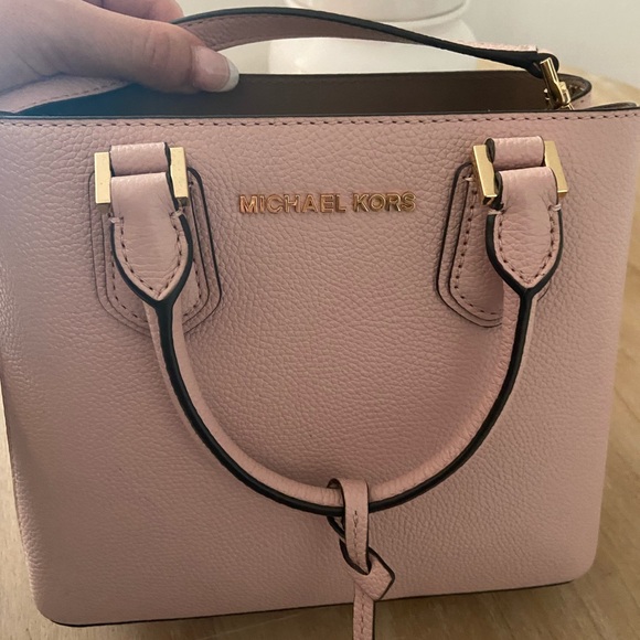 MK purse. Bought from MK store a year ago. Used MAYBE 2x, brand new - Picture 2 of 3